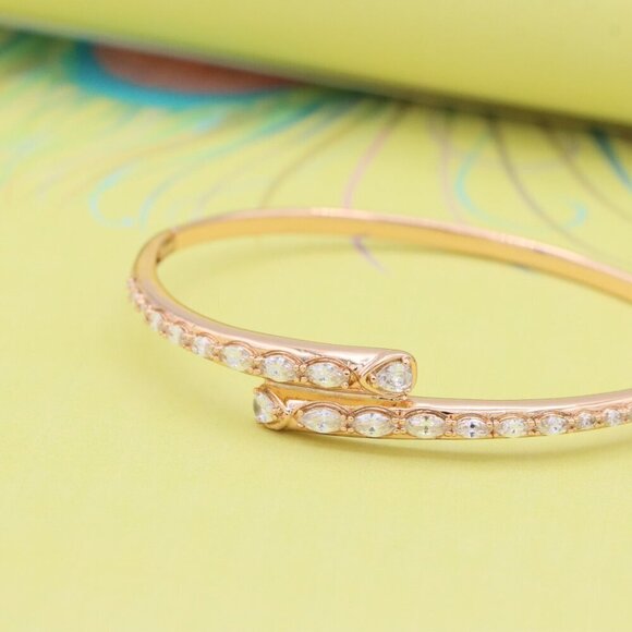 Elegant Wrap Design Rose Gold Bangle with Sparkling Stone Detail, XPBL0437 - Picture 3 of 12